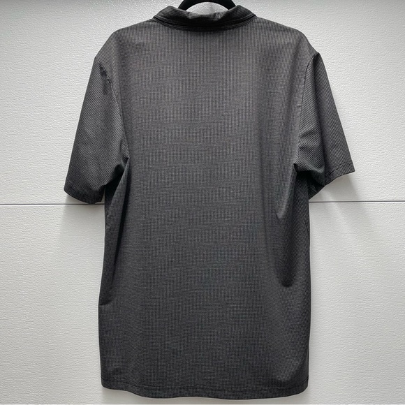 Travis Mathew Shirt Size Large - Picture 2 of 9